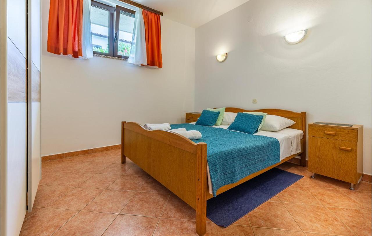 2 Bedroom Stunning Apartment In Rovinj Zewnętrze zdjęcie