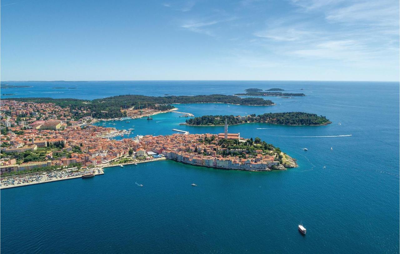 2 Bedroom Stunning Apartment In Rovinj Zewnętrze zdjęcie